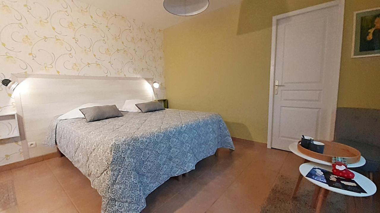 シュノンソー Le Roi Coq Bed & Breakfast エクステリア 写真